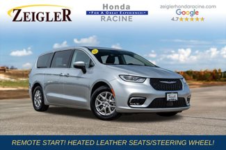 Used 2023 Chrysler Pacifica Touring-L image 1