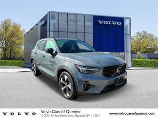 Certified 2023 Volvo XC40 B5 Plus w/ Climate Package image 1