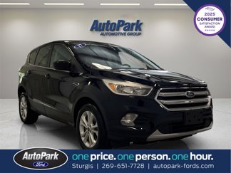 Used 2017 Ford Escape SE image 1
