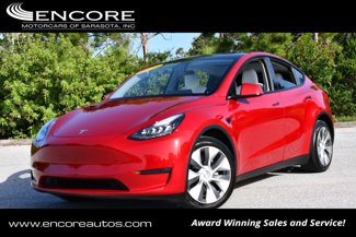 Used 2020 Tesla Model Y Long Range image 1