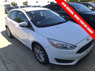 Used 2017 Ford Focus SE image 1