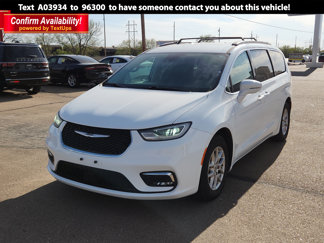 Used 2022 Chrysler Pacifica Touring-L image 1