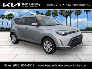 Certified 2023 Kia Soul LX image 1