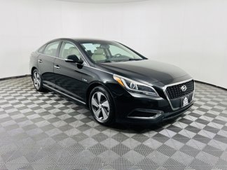 Used 2017 Hyundai Sonata Limited image 1