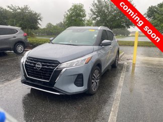 Used 2023 Nissan Kicks SV image 1