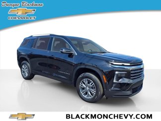 Used 2025 Chevrolet Traverse LT image 1