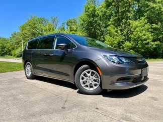Used 2023 Chrysler Voyager LX image 1