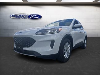 Used 2020 Ford Escape SE image 1