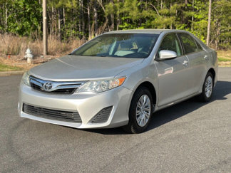 Used 2013 Toyota Camry LE image 1