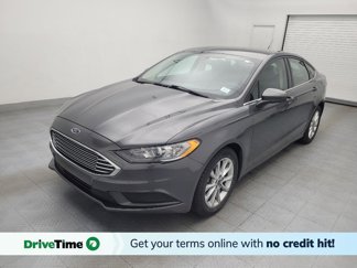 Used 2017 Ford Fusion SE image 1