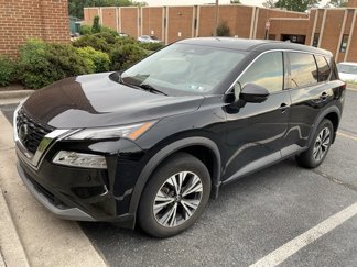 Used 2021 Nissan Rogue SV image 1