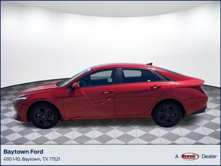 Used 2022 Hyundai Elantra SEL w/ Convenience Package image 1