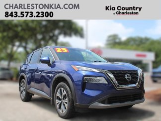 Used 2023 Nissan Rogue SV image 1