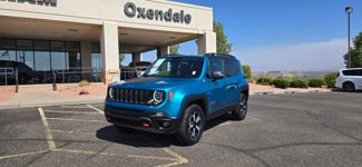 Used 2021 Jeep Renegade Trailhawk w/ Luxury Group III image 1