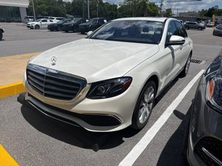 Used 2018 Mercedes-Benz E 300 image 1