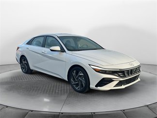 Used 2025 Hyundai Elantra SEL w/ Cargo Package video 1