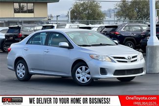 Used 2011 Toyota Corolla LE image 1