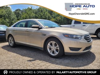 Used 2018 Ford Taurus SEL image 1