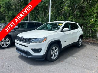 Used 2021 Jeep Compass Latitude image 1