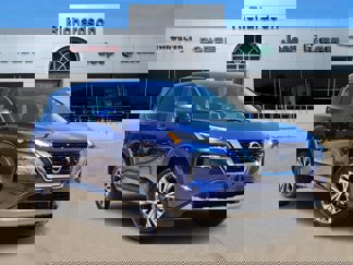 Used 2022 Nissan Rogue SV image 1