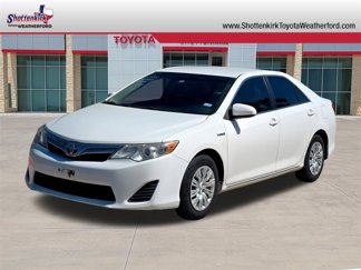 Used 2014 Toyota Camry LE image 1