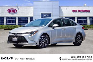 Used 2020 Toyota Corolla LE image 1