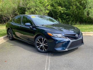 Used 2018 Toyota Camry L image 1
