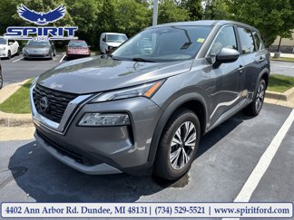 Used 2023 Nissan Rogue SV image 1