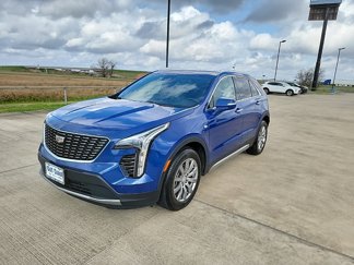 Used 2021 Cadillac XT4 Premium Luxury image 1