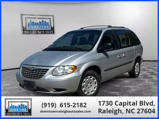 Used 2003 Chrysler Voyager LX image 1