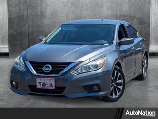 Used 2016 Nissan Altima 2.5 SV image 1