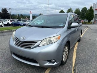 Used 2011 Toyota Sienna XLE image 1