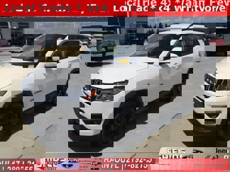 Used 2018 Jeep Compass Latitude image 1