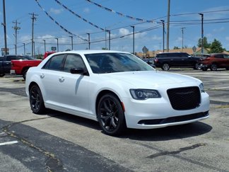 Used 2022 Chrysler 300 Touring w/ Sport Appearance Package image 1