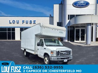 Used 2017 Ford E-350 and Econoline 350 Super Duty image 1