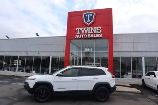 Used 2016 Jeep Cherokee Trailhawk w/ Comfort/Convenience Group image 1