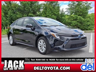 Certified 2024 Toyota Corolla LE image 1
