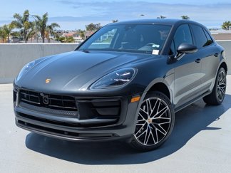 Certified 2024 Porsche Macan image 1