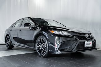 Used 2021 Toyota Camry SE image 1