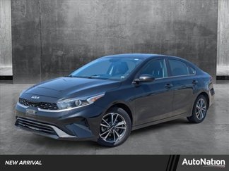 Used 2023 Kia Forte LXS image 1