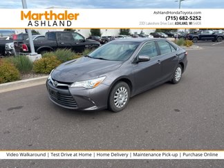 Used 2016 Toyota Camry LE image 1
