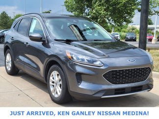 Used 2020 Ford Escape SE image 1