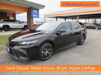 Used 2023 Toyota Camry SE image 1