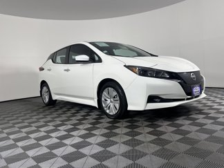Used 2025 Nissan Leaf S image 1