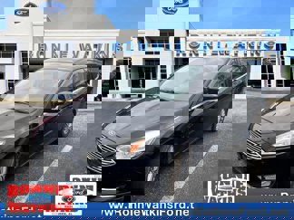 Used 2017 Ford Focus Titanium image 1