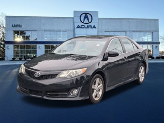 Used 2014 Toyota Camry SE image 1