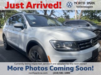 Used 2018 Volkswagen Tiguan SE w/ Panoramic Sunroof Package image 1