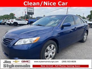 Used 2009 Toyota Camry LE image 1
