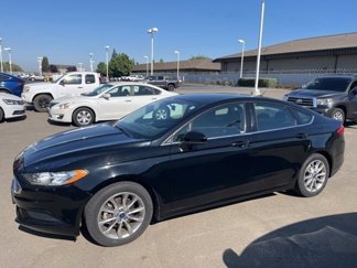 Used 2017 Ford Fusion SE image 1