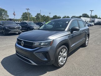 Used 2023 Volkswagen Taos S image 1